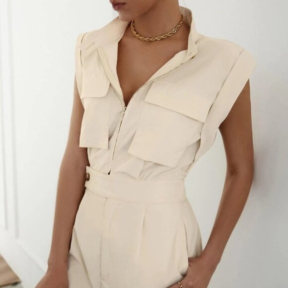 chic classy zipper front romper - Picture 5 of 9